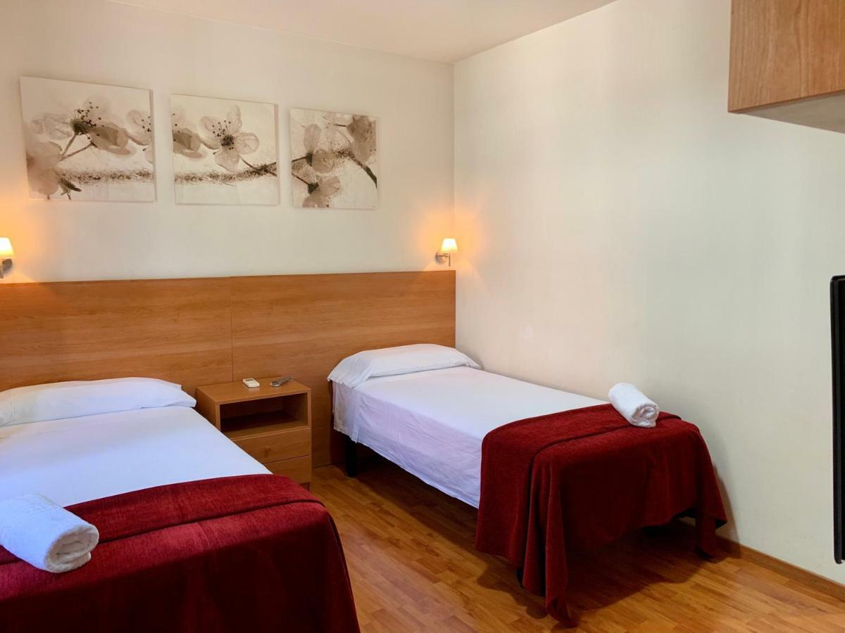 Hostal Madrazo Barcelona Exterior photo